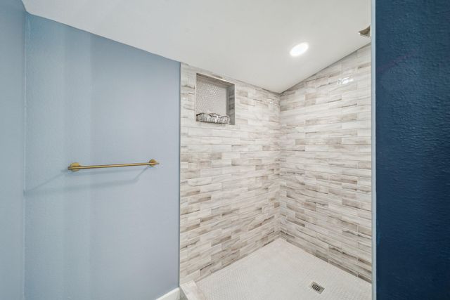 212 Harris Drive, Eucha, OK 74342