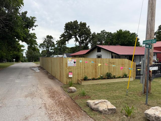 212 Harris Drive, Eucha, OK 74342