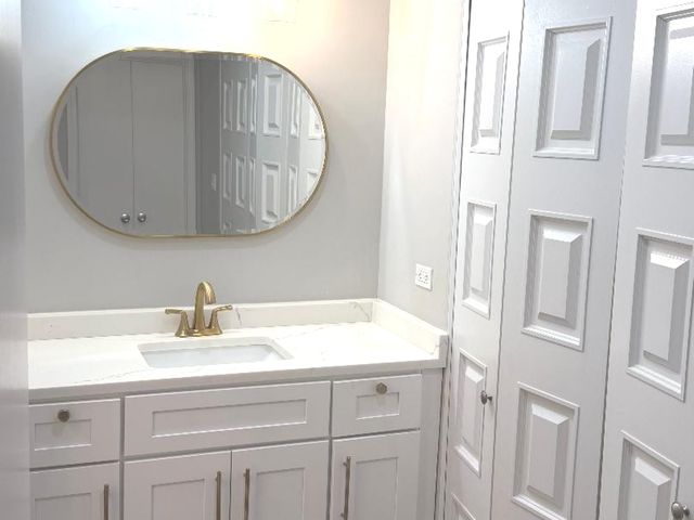 4840 Foster Street 409, Skokie, IL 60077