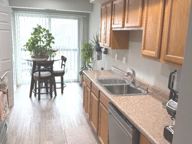 4840 Foster Street 409, Skokie, IL 60077