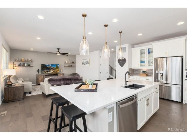 27425 E Roxbury Pl, Aurora, CO 80016