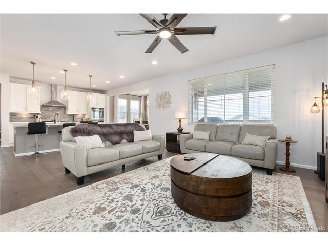 27425 E Roxbury Pl, Aurora, CO 80016