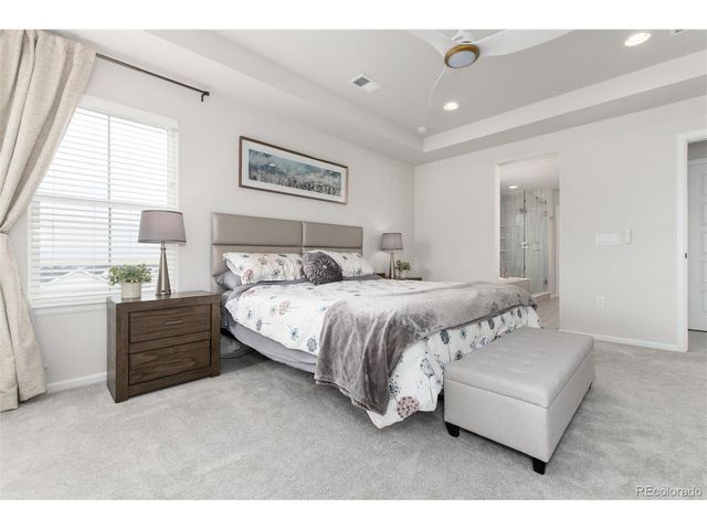 27425 E Roxbury Pl, Aurora, CO 80016