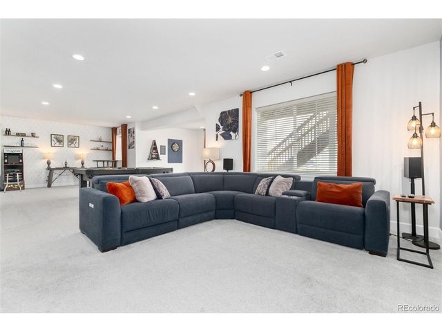 27425 E Roxbury Pl, Aurora, CO 80016
