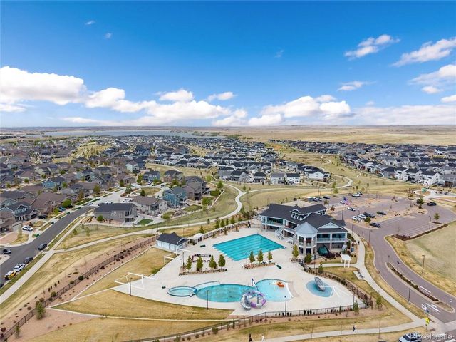 27425 E Roxbury Pl, Aurora, CO 80016