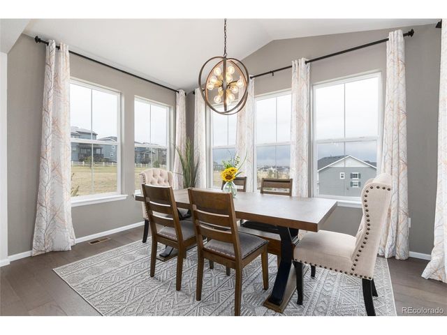27425 E Roxbury Pl, Aurora, CO 80016