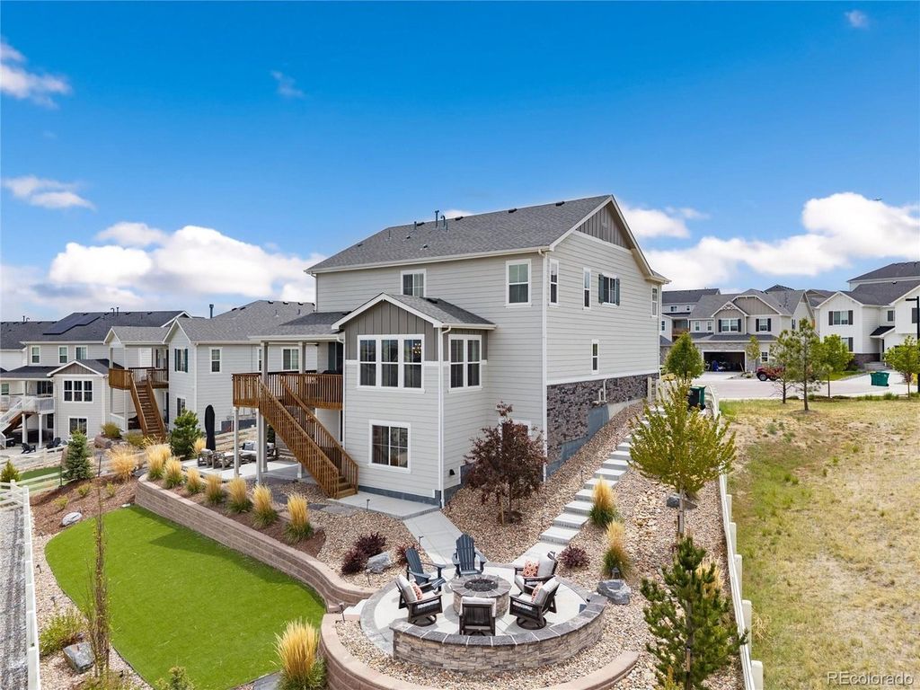 27425 E Roxbury Pl, Aurora, CO 80016