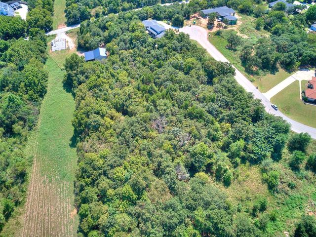 12400 Thelmas Way, Edmond, OK 73013
