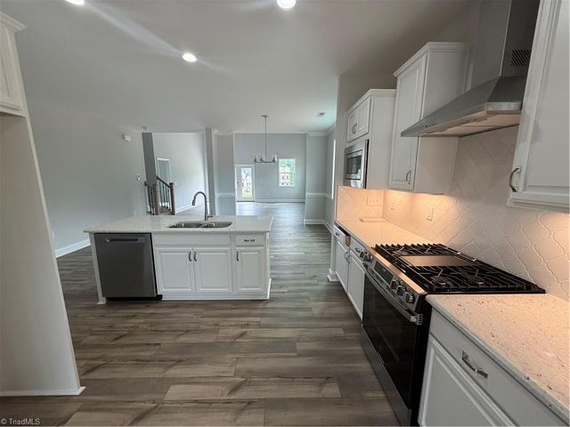 1585 Dappledown Street 55, Kernersville, NC 27284