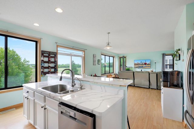 1969 Schoolmaster Drive, Chaska, MN 55318