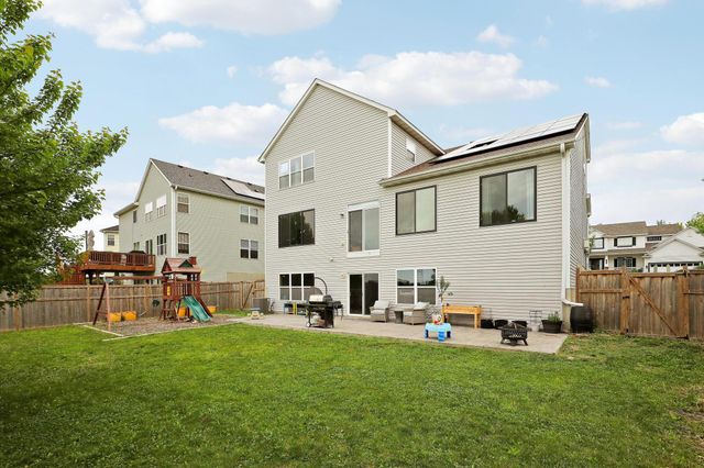 1969 Schoolmaster Drive, Chaska, MN 55318