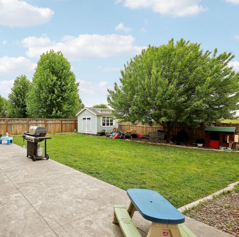 1969 Schoolmaster Drive, Chaska, MN 55318