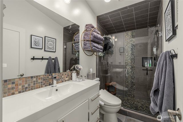 15109 SE 53rd Place, Bellevue, WA 98006