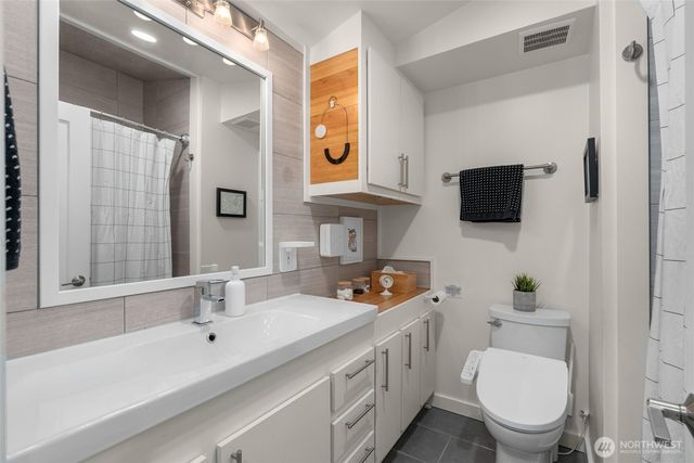 15109 SE 53rd Place, Bellevue, WA 98006