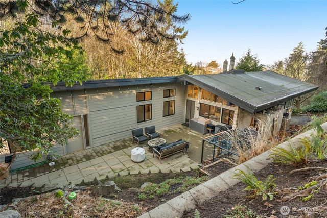 15109 SE 53rd Place, Bellevue, WA 98006