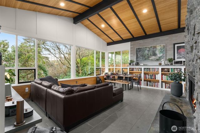 15109 SE 53rd Place, Bellevue, WA 98006