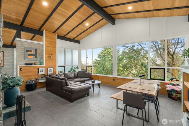 15109 SE 53rd Place, Bellevue, WA 98006