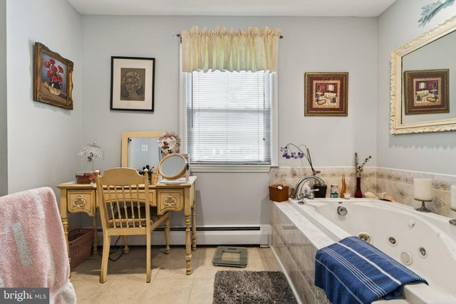 65 DELIA DR, Broomall, PA 19008