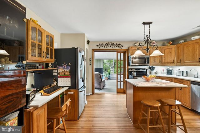 65 DELIA DR, Broomall, PA 19008