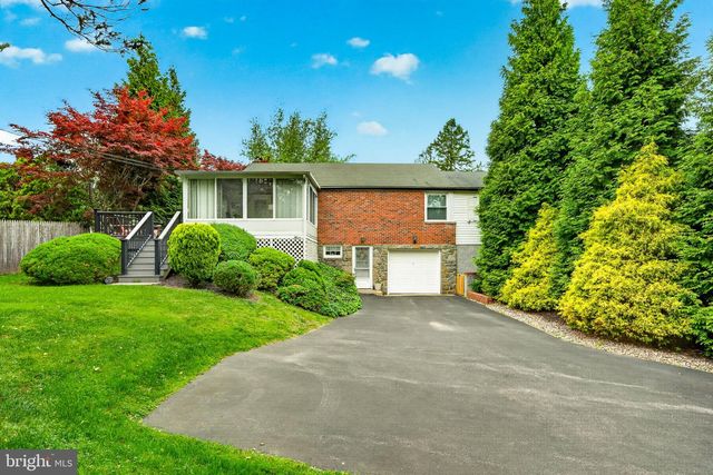 65 DELIA DR, Broomall, PA 19008