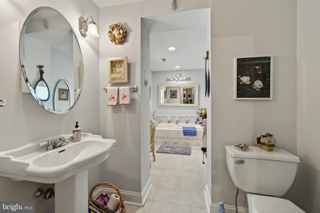 65 DELIA DR, Broomall, PA 19008