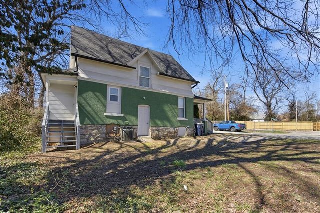 1623 E 36th Street, Kansas City, MO 64109