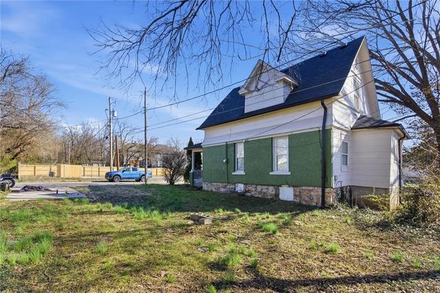 1623 E 36th Street, Kansas City, MO 64109