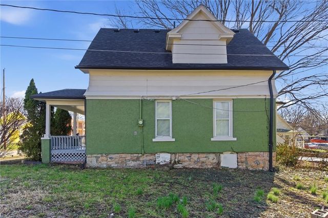 1623 E 36th Street, Kansas City, MO 64109