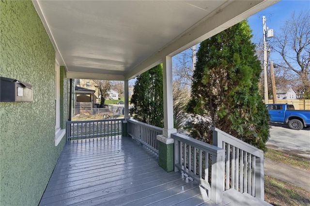 1623 E 36th Street, Kansas City, MO 64109