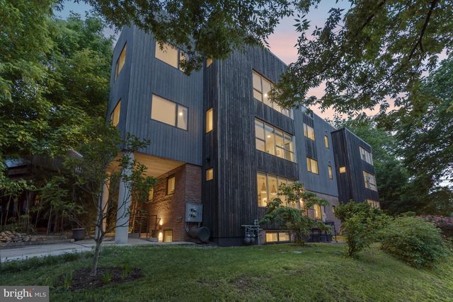 4101 ARKANSAS AVE NW #B, Washington, DC 20011