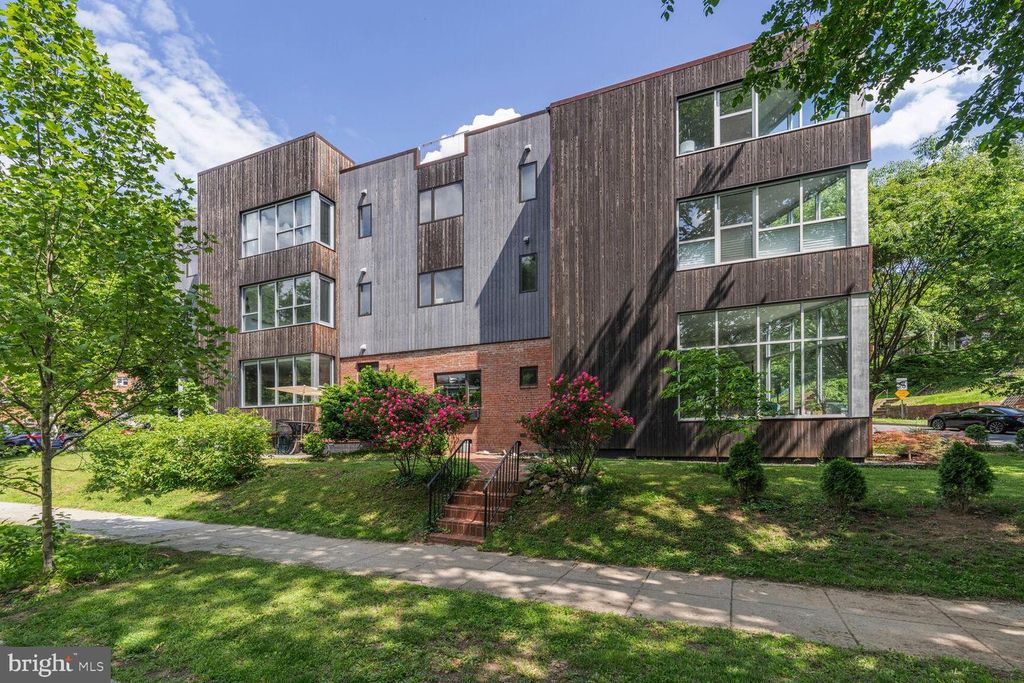 4101 ARKANSAS AVE NW #B, Washington, DC 20011