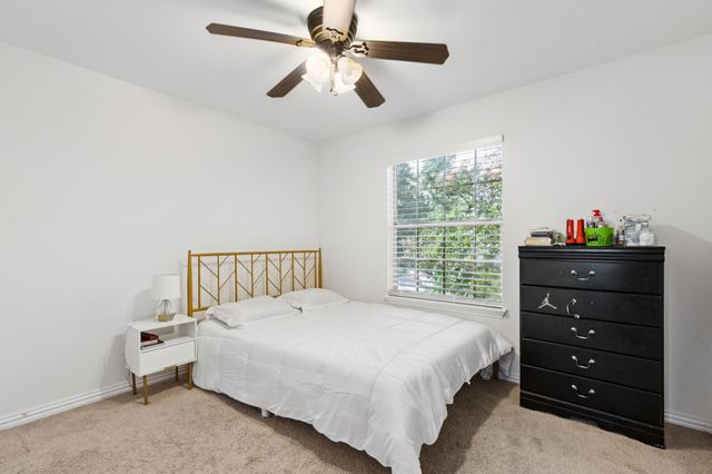 2112 Bentley Drive, Mansfield, TX 76063