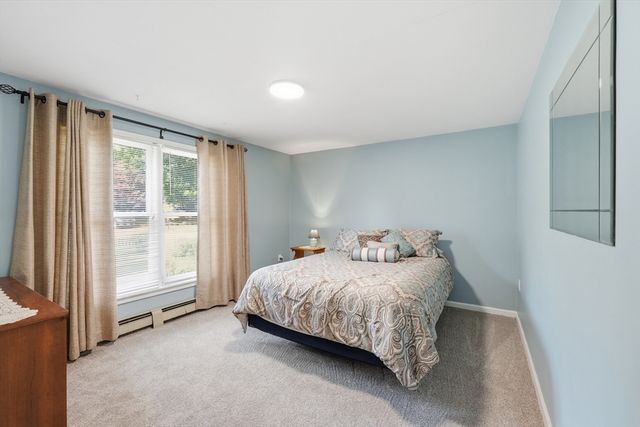 10 Scandinavia Ave, Worcester, MA 01603