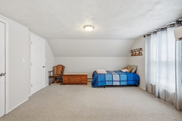 10 Scandinavia Ave, Worcester, MA 01603