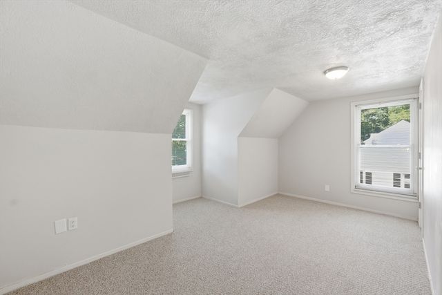 10 Scandinavia Ave, Worcester, MA 01603