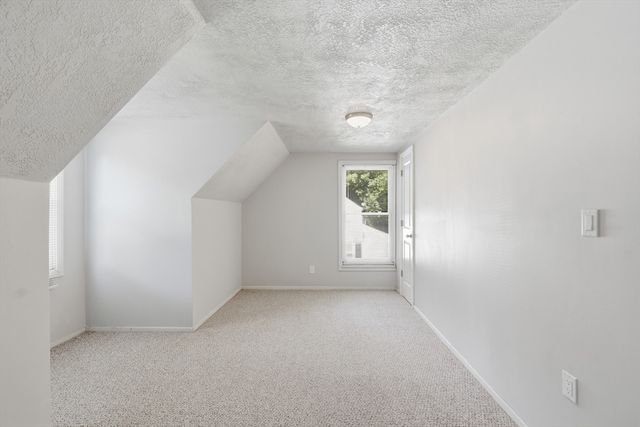 10 Scandinavia Ave, Worcester, MA 01603