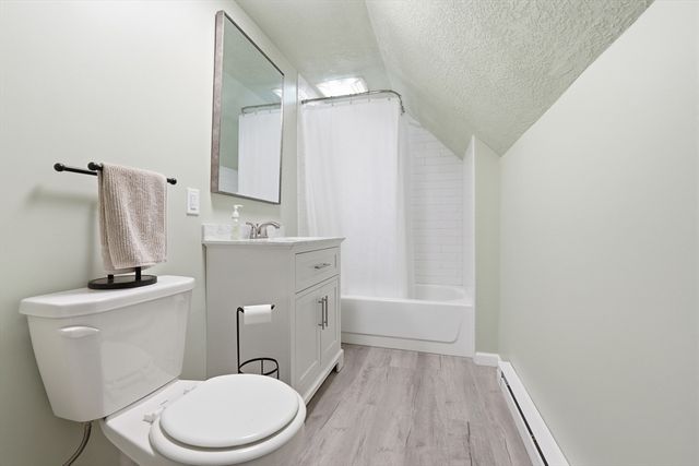 10 Scandinavia Ave, Worcester, MA 01603