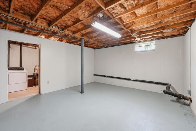 10 Scandinavia Ave, Worcester, MA 01603