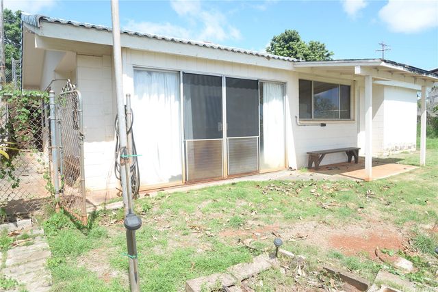 835 Puu Kula Drive, Pearl City, HI 96782