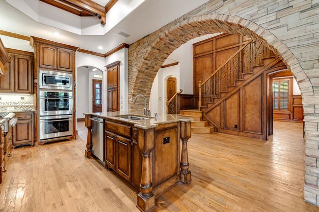 18231 Brighton Green, Dallas, TX 75252