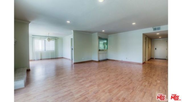 1854 S Beverly Glen Boulevard 101, Los Angeles, CA 90025