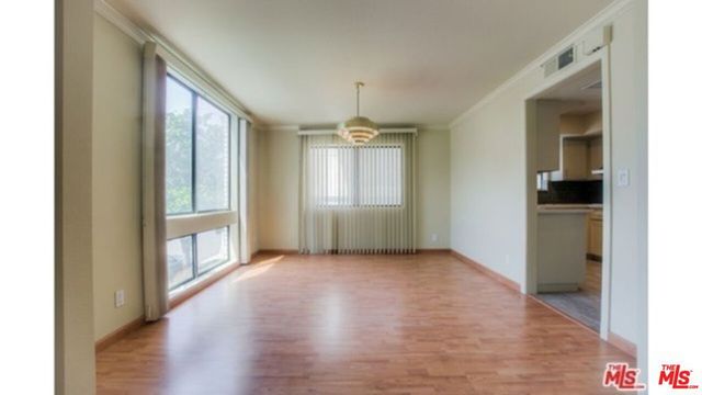 1854 S Beverly Glen Boulevard 101, Los Angeles, CA 90025