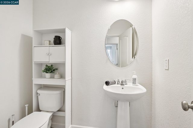 6759 S Mariposa Ln, Dublin, CA 94568