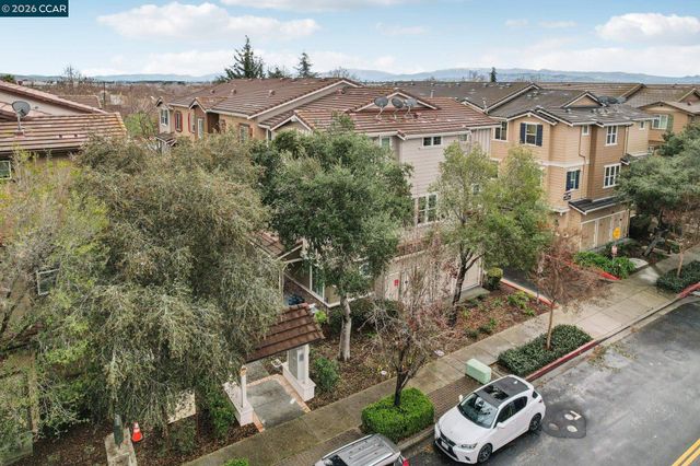 6759 S Mariposa Ln, Dublin, CA 94568