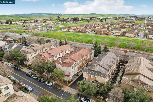 6759 S Mariposa Ln, Dublin, CA 94568