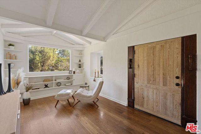 5514 Canyonside Road, La Crescenta, CA 91214