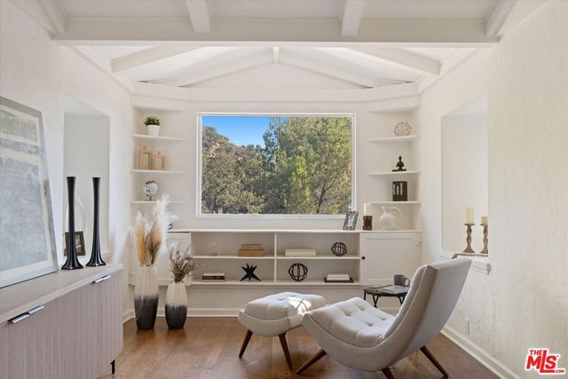5514 Canyonside Road, La Crescenta, CA 91214