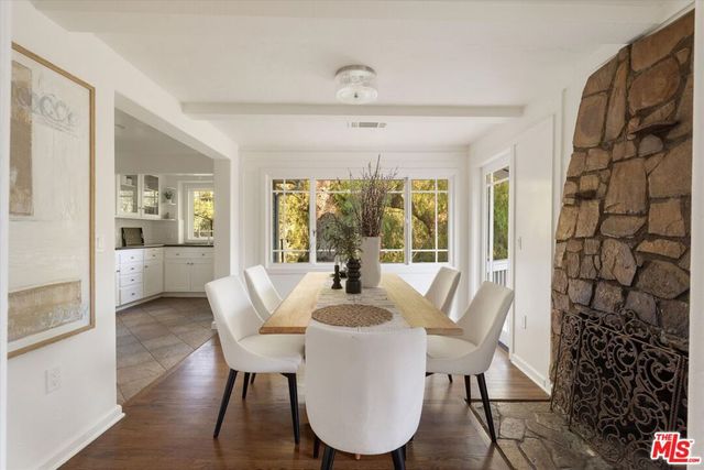 5514 Canyonside Road, La Crescenta, CA 91214