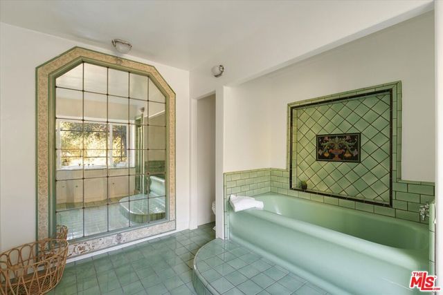 5514 Canyonside Road, La Crescenta, CA 91214