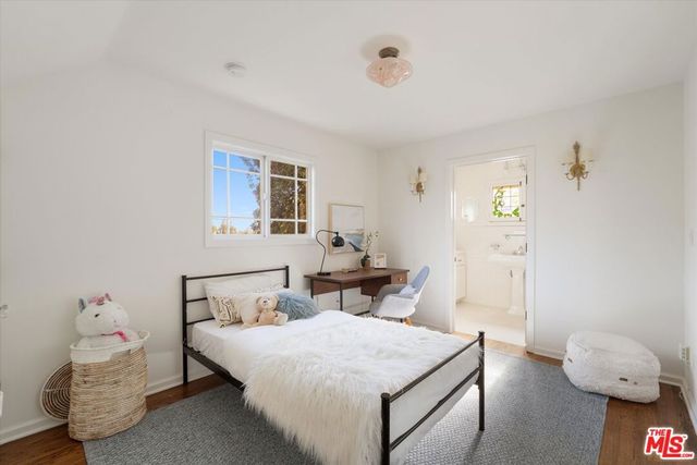 5514 Canyonside Road, La Crescenta, CA 91214